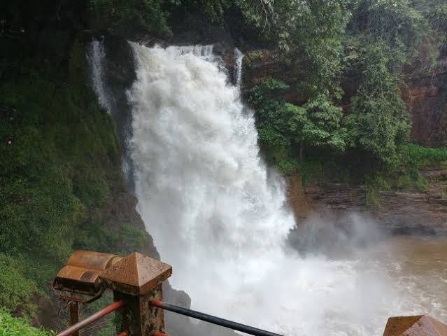 best waterfalls in goa